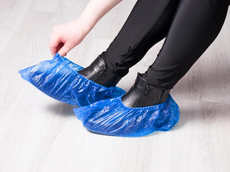 Set de 100 bolsas Cubre-Calzado de plástico PE - imagen 3